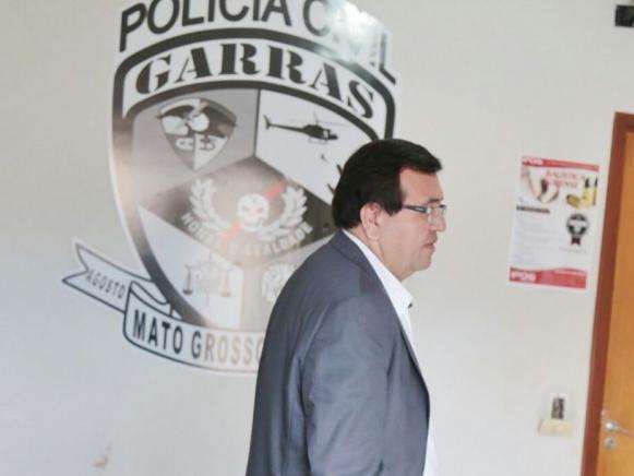 Preso pela segunda vez, policial troca de advogado, que ainda analisa caso