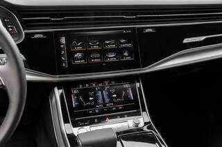 Audi Virtual Cockpit tem tela de alta resolução de 12,3 polegadas que pode ser alternada entre duas visualizações