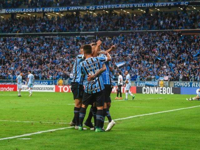 De lavada, Gr&ecirc;mio faz 4 a 0 no Tucum&aacute;n e vai as semifinais da Libertadores