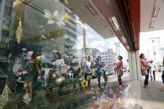 Pesquisa mostra que mais de 60% v&atilde;o pagar presentes de Natal &agrave; vista
