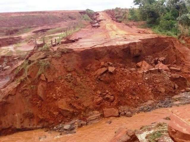 Uni&atilde;o reconhece estado de emerg&ecirc;ncia de munic&iacute;pio devastado pela chuva