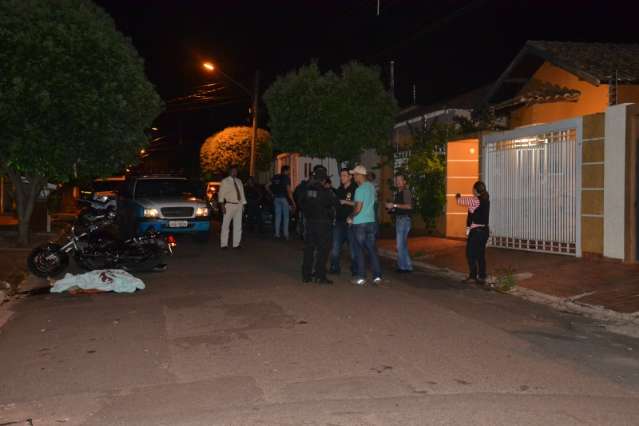 Pol&iacute;cia j&aacute; ouviu 15 pessoas no caso do dono de jornal assassinado 