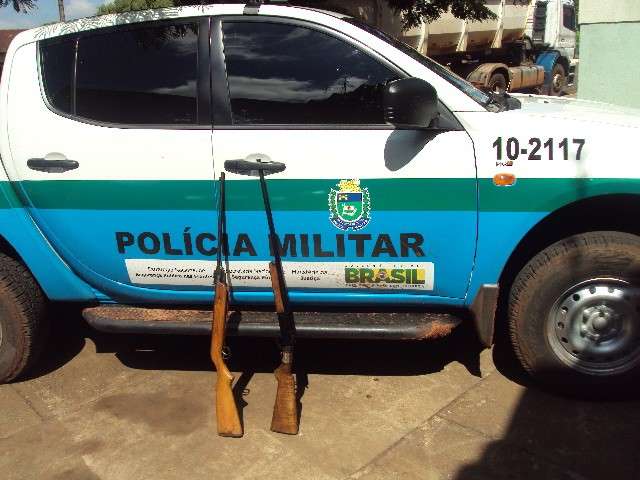 PMA apreende armas de ca&ccedil;a e prende homem na BR-163