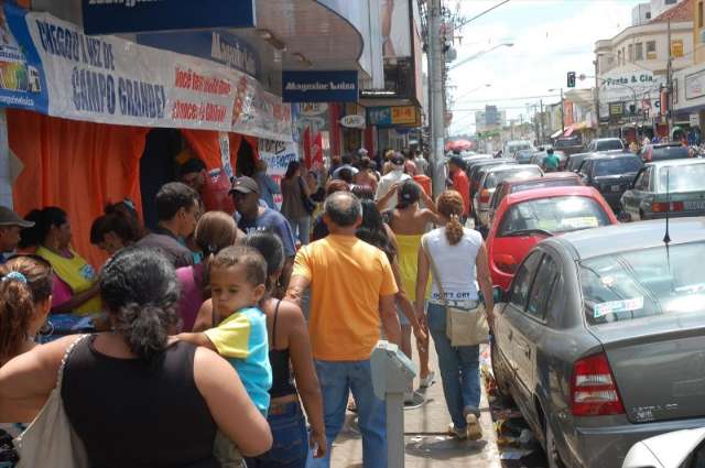 Confira o que funciona e o que estar&aacute; fechado durante os dias de folia