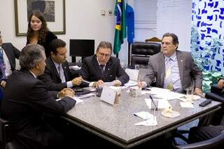 Giroto se reuniu com a bancada e vai apresentar emendas de  R$ 450 milhões para saúde e transporte. (Foto: Divulgação)