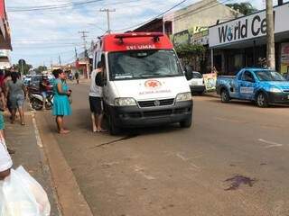 Idosa atropelada no bairro Nova Lima segue em estado grave na Santa Casa. (Foto: Kerolyn Araújo)