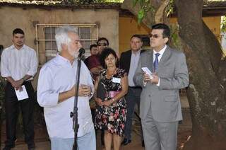 Semy Ferraz e o prefeito durante lançamento do pacote de obras. (Foto: Marcelo Calazans)