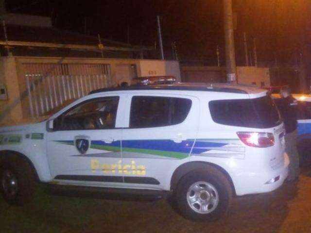 Vizinhos e familiares de homem encontrado morto em casa s&atilde;o ouvidos