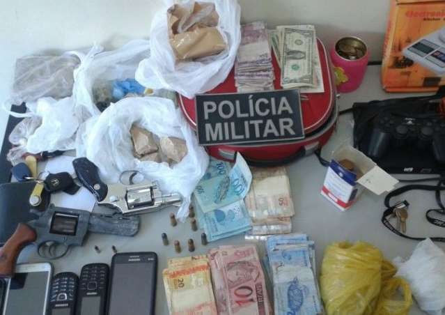 PM desmonta quadrilha que vendia droga por telefone na regi&atilde;o sul da cidade