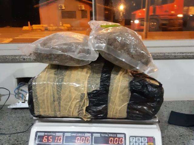 Traficante &eacute; preso em &ocirc;nibus com droga que levaria de MS para GO