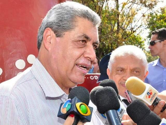 Andr&eacute; diz que n&atilde;o aceita manobras para ampliar verbas da UEMS