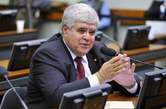 Carlos Marun volta a dizer que est&aacute; a disposi&ccedil;&atilde;o de Temer para virar ministro