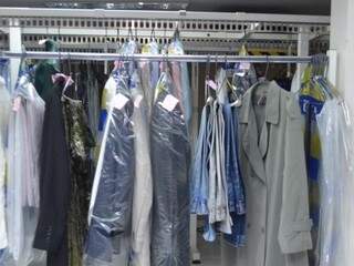 Movimento em lavanderias cresce em até 100% no inverno com lavagens de casacos, edredons e cobertores.  (Foto: Arquivo/ Campo Grande News)