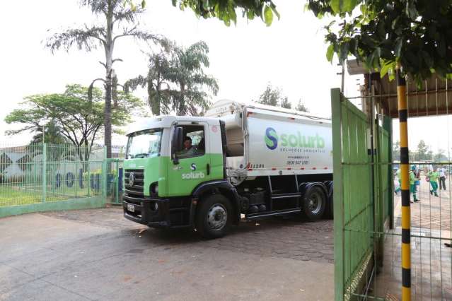 Com sal&aacute;rio em dia, Solurb vai &agrave; Justi&ccedil;a para suspender coleta de lixo