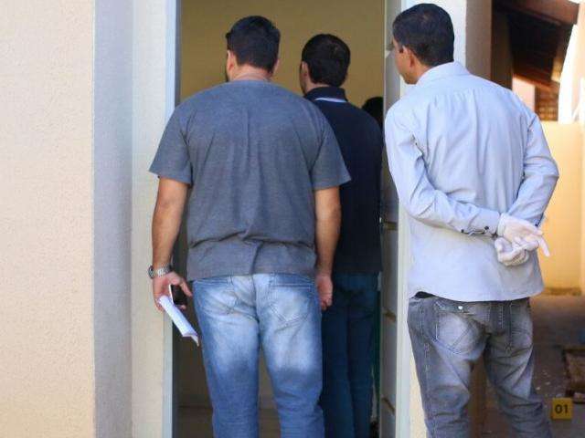 Um morre com tiro na cabe&ccedil;a e outro &eacute; baleado no Bairro Los Angeles 
