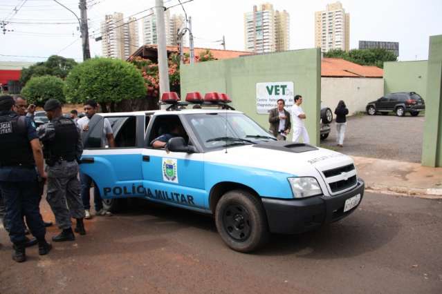 PM abordou bandidos tr&ecirc;s vezes antes de efetuar disparo em cl&iacute;nica veterin&aacute;ria