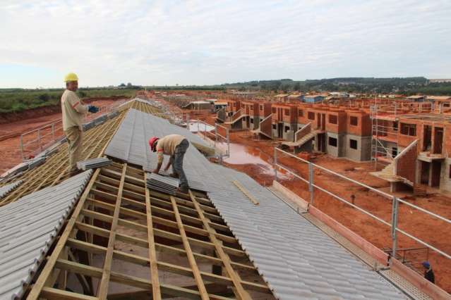 Residencial com 800 apartamentos tem 60% das obras conclu&iacute;das