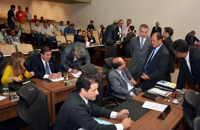 Com ades&atilde;o suficiente, Assembleia deve criar nova CPI da Enersul 