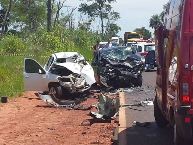  Acidente em rodovia de SP matou funcion&aacute;ria p&uacute;blica e filha de 16 anos