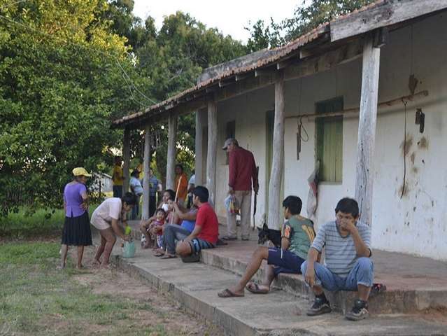 &Iacute;ndios reclamam de corte de energia em fazendas ocupadas h&aacute; 9 dias