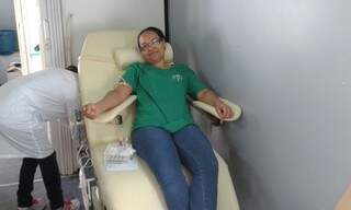 Uma unidade móvel do Hemosul está no local para quem quiser doar sangue. (Foto: Divulgação)