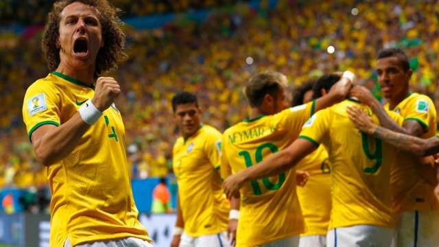 Ap&oacute;s decep&ccedil;&otilde;es e zebras, Copa do Mundo inicia a fase do mata-mata