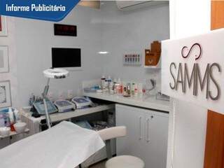 Na clínica, os ambientes lembram muito centros cirúrgicos, pela assepsia.