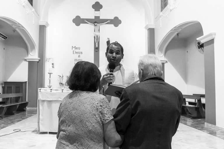 Cerimônia religiosa aconteceu na Igreja São Francisco (Foto: Marcos Ermínio)