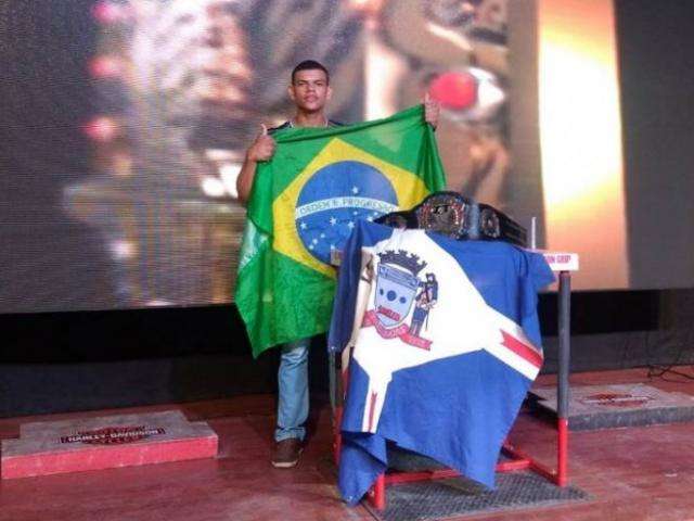 Atleta de MS vence campeonato de luta de bra&ccedil;o na Bol&iacute;via 