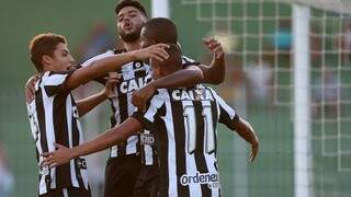 O Botafogo reagiu no segundo tempo e consolidou a virada. (Foto: Vitor Silva/SSPress/Botafogo)