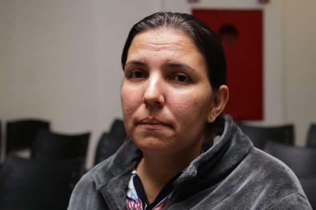 Bandidos invadem resid&ecirc;ncia e levam aparelhos auditivos de menino autista