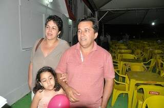Ana foi prestigiar o evento juntamente com o marido e a filha. (Foto: Marcelo Calazans)