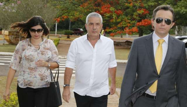 Investigados criticam estrat&eacute;gia de promotores  para conseguir pris&otilde;es