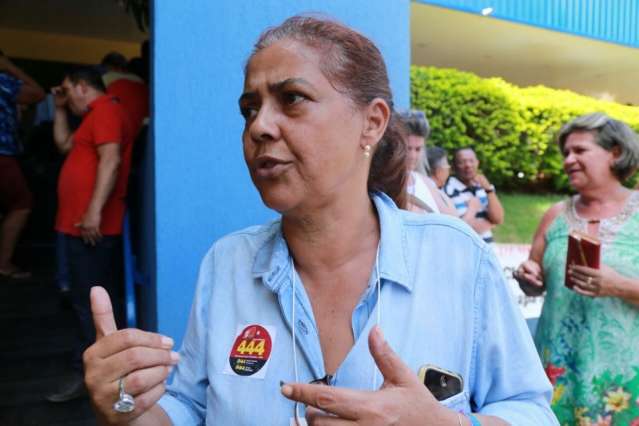 Candidatos disputam comando do PT na tentativa de reconstruir partido