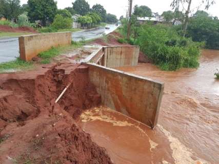 Prefeitura e Defesa Civil trabalham para contabilizar estragos após chuva 