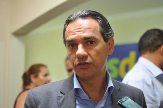 Base de Marquinhos na C&acirc;mara formaliza apoio &agrave; reelei&ccedil;&atilde;o de tucano