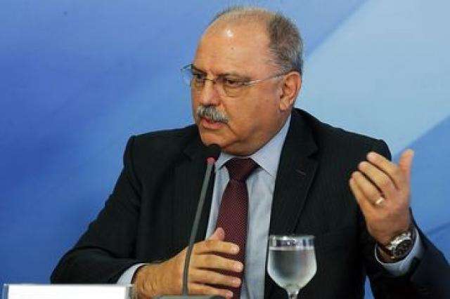 Redu&ccedil;&atilde;o do diesel beneficiar&aacute; tamb&eacute;m consumidores, diz ministro