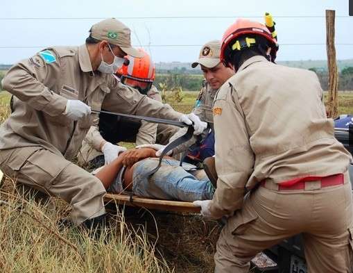Capotagem de Fiat Strada mata adolescente de 16 anos na MS-473 