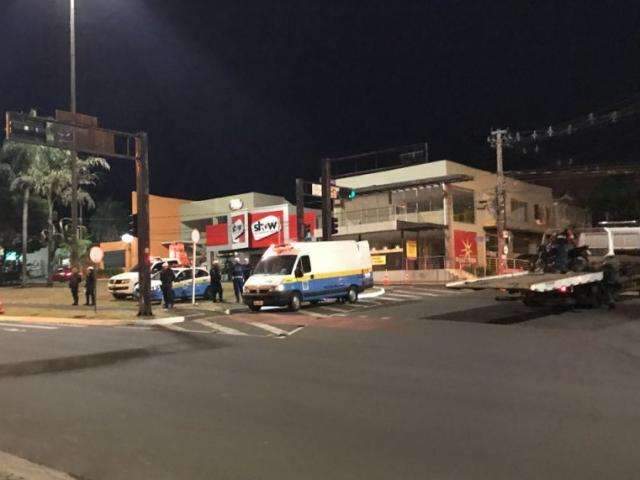 Blitz em point noturno da Afonso Pena ca&ccedil;a b&ecirc;bados ao volante 