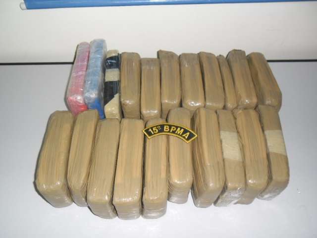 PMA apreende 21 quilos de coca&iacute;na durante fiscaliza&ccedil;&atilde;o na BR-262