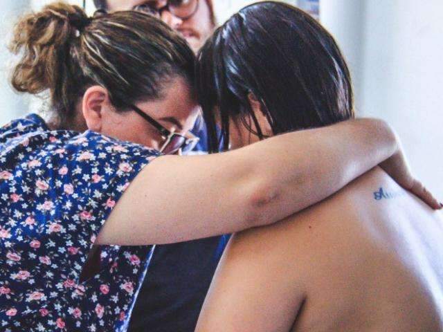 Lei obriga hospitais a permitir a entrada de doulas para acompanhar parto