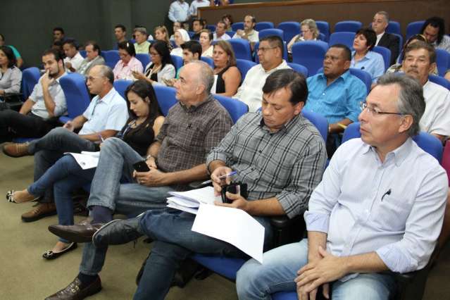 Pol&iacute;tica p&uacute;blica para moradores de rua &eacute; tema de reuni&atilde;o no Minist&eacute;rio P&uacute;blico