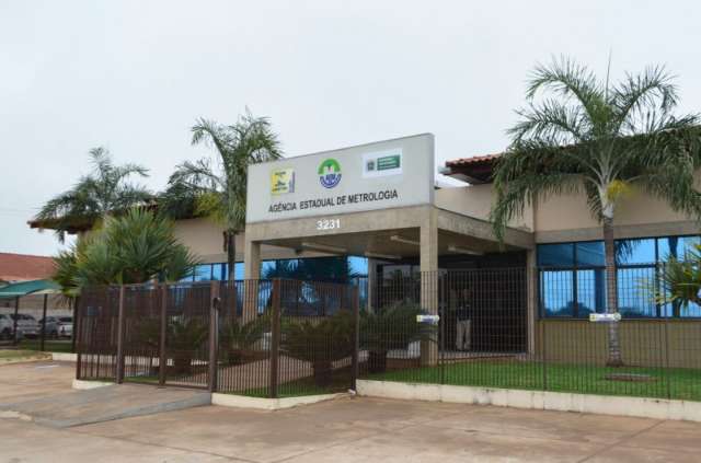 Ap&oacute;s demiss&otilde;es e devolver ve&iacute;culos, Inmetro reduz contratos em at&eacute; 50%
