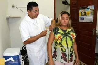 Vacinação em Corumbá, assim como em Campo Grande, foi estendida a toda a população. (Foto: Divulgação/Prefeitura de Corumbá)