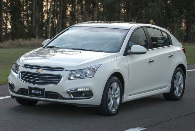 Chevrolet Cruze 2015 Muda Visual E Ganha Câmbio Mais Moderno - Veículos ...