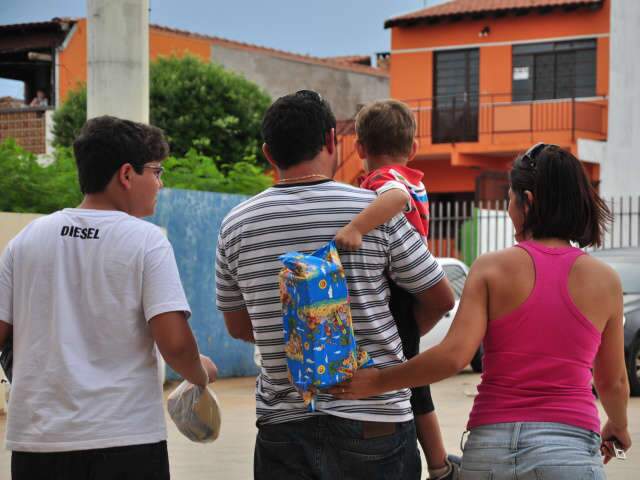  Depois de 3 dias, pais adotivos conseguem na Justi&ccedil;a ter filho de volta 