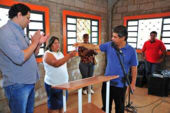  Prefeito entrega centros comunitários em três bairros de Campo Grande
