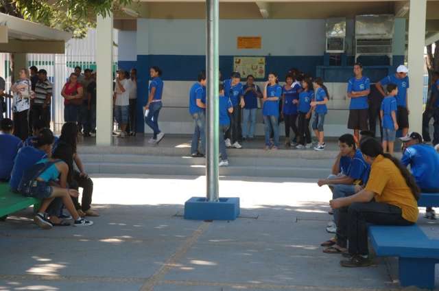 Tr&aacute;fico de drogas est&aacute; perto de 29% das escolas de MS, revela pesquisa