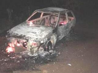 Brasileiros são presos após incendiarem veículo no Paraguai