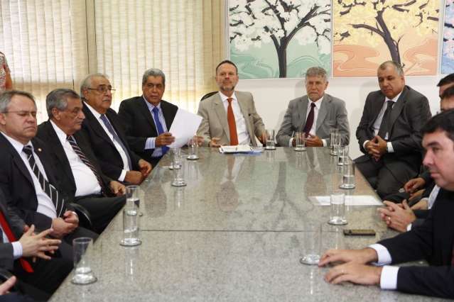 BNDES pode investir em f&aacute;brica de celulose em Ribas do Rio Pardo